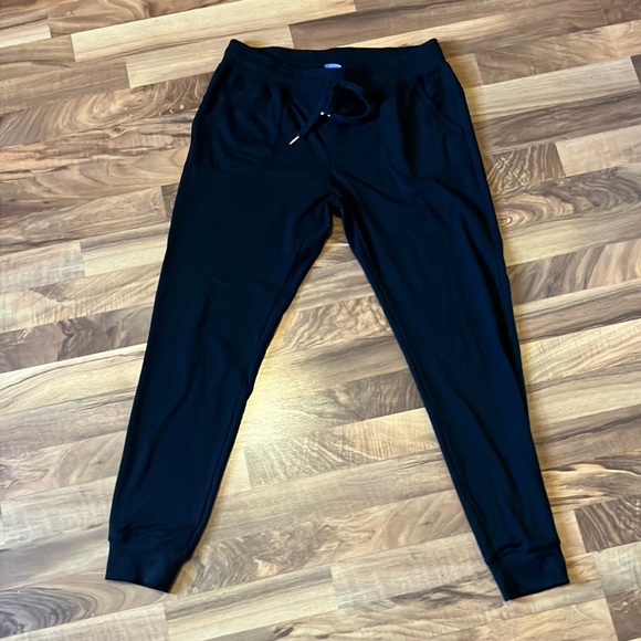 ZYIA Pants - ZYIA Women’s Black Unwind Joggers, Size L